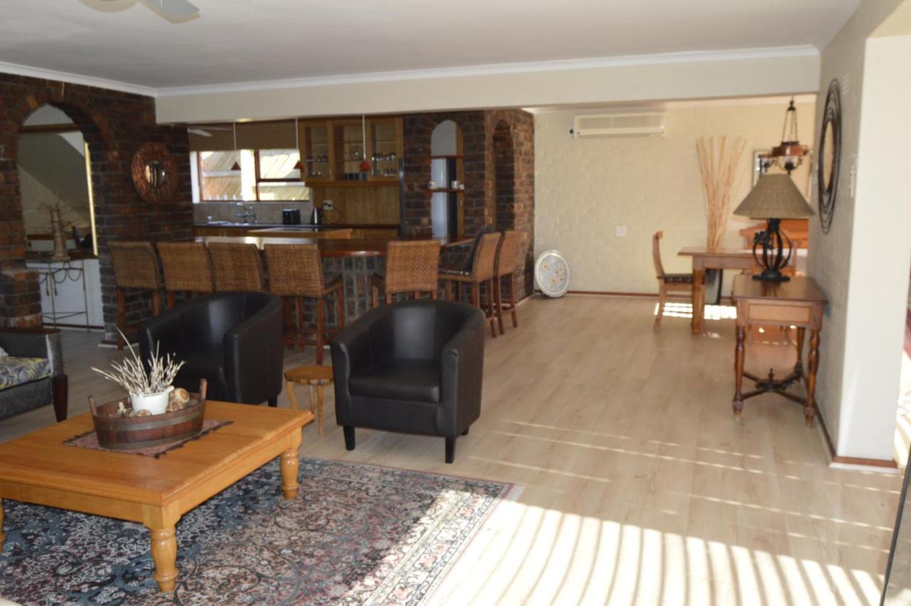 Appartement Harbourview Self Catering à Gordonʼs Bay Extérieur photo